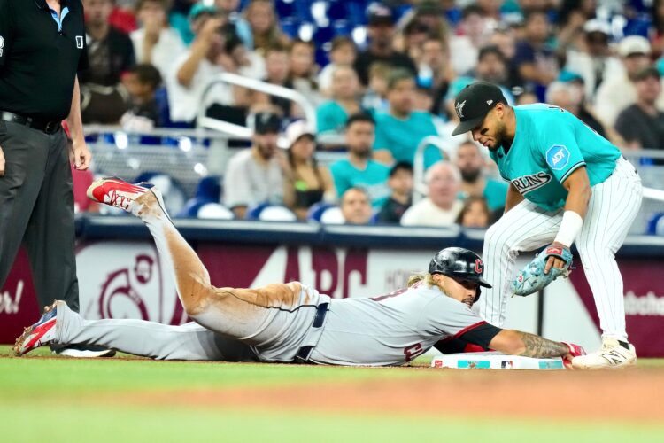 Guardians complete sweep of Marlins